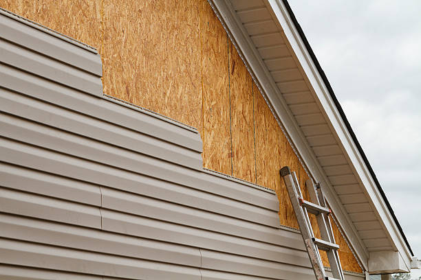 24/7 Emergency Siding Contractor experts in Evans City, PA